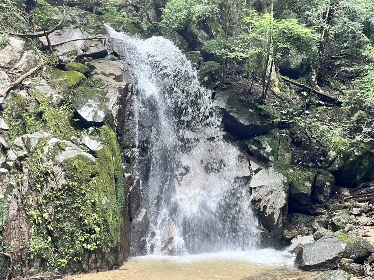 恵那市寿老の滝
